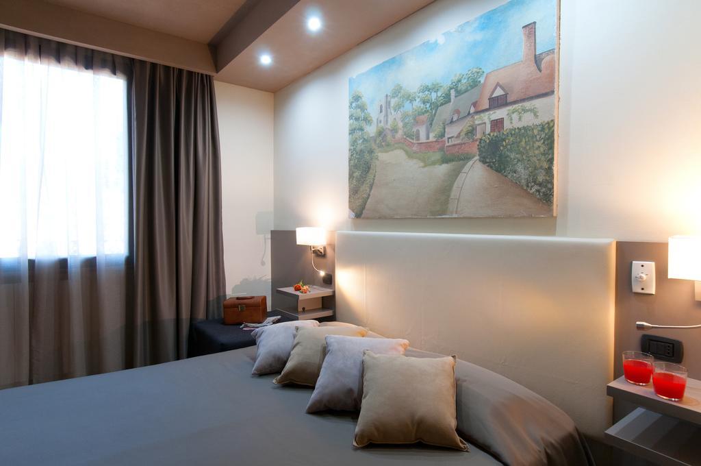 Holiday Rooms Antica Badia Volterra Pokoj fotografie