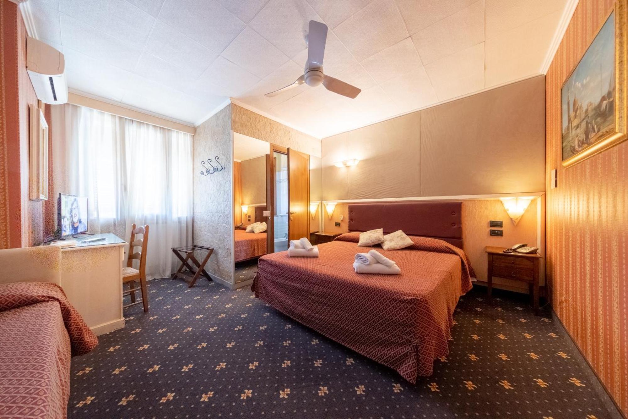 Holiday Rooms Antica Badia Volterra Exteriér fotografie
