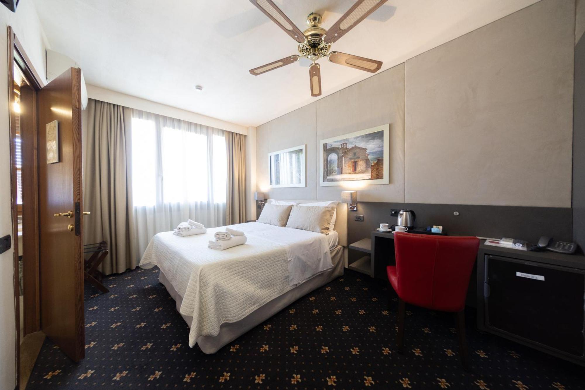 Holiday Rooms Antica Badia Volterra Exteriér fotografie
